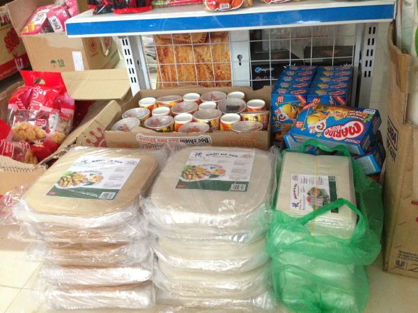 Vì sao bánh đa nem làng Chều bán chạy tại các siêu thị